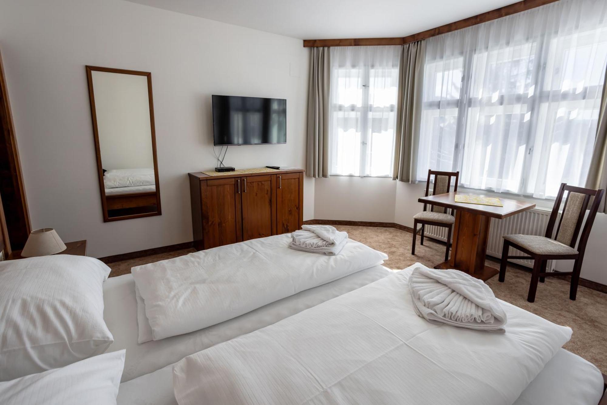 Hotel Slavie Špindlerŭv Mlýn Esterno foto